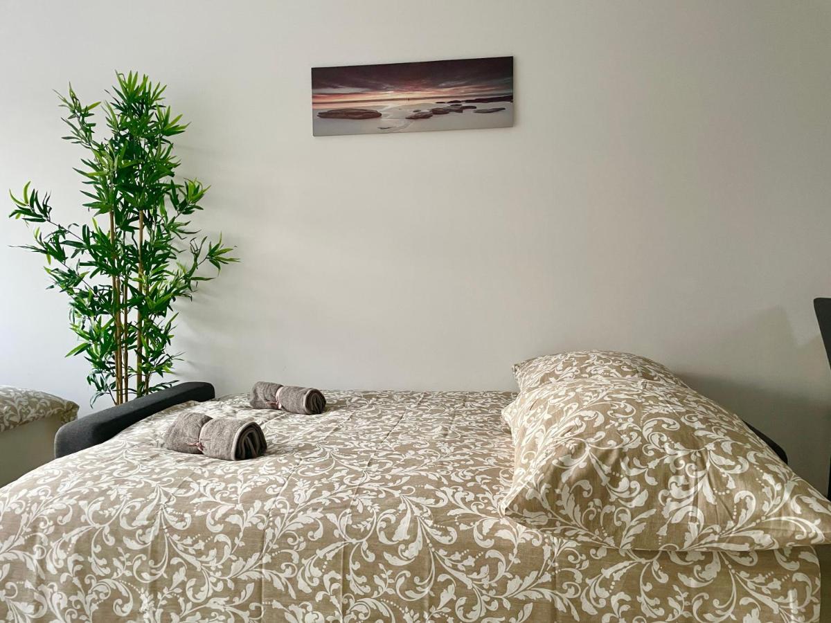 Garden - Free Parking - Modern Appartement Wenen Buitenkant foto